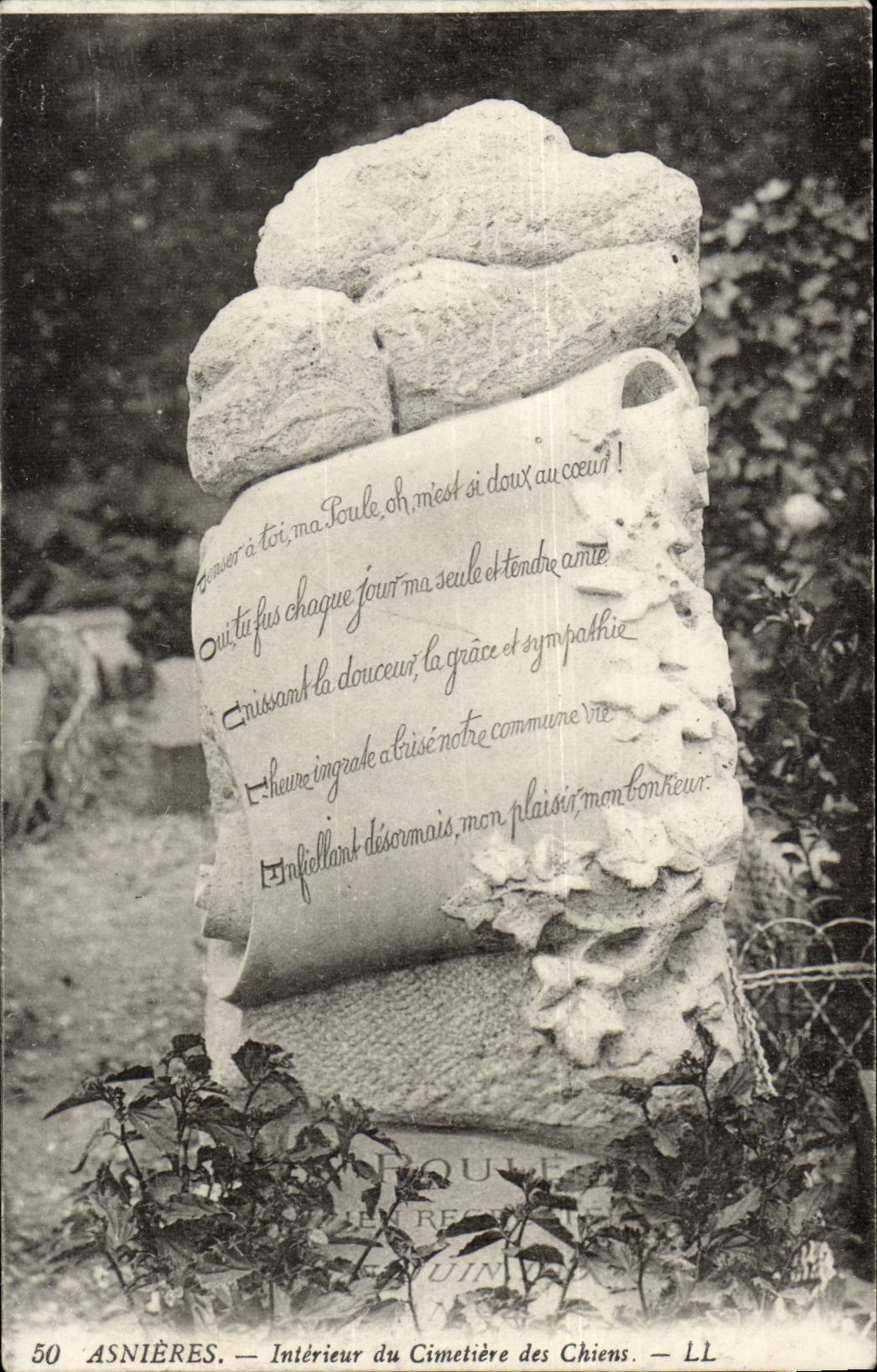 InnenAsnieres CPA des Kirchhofs der Hunde