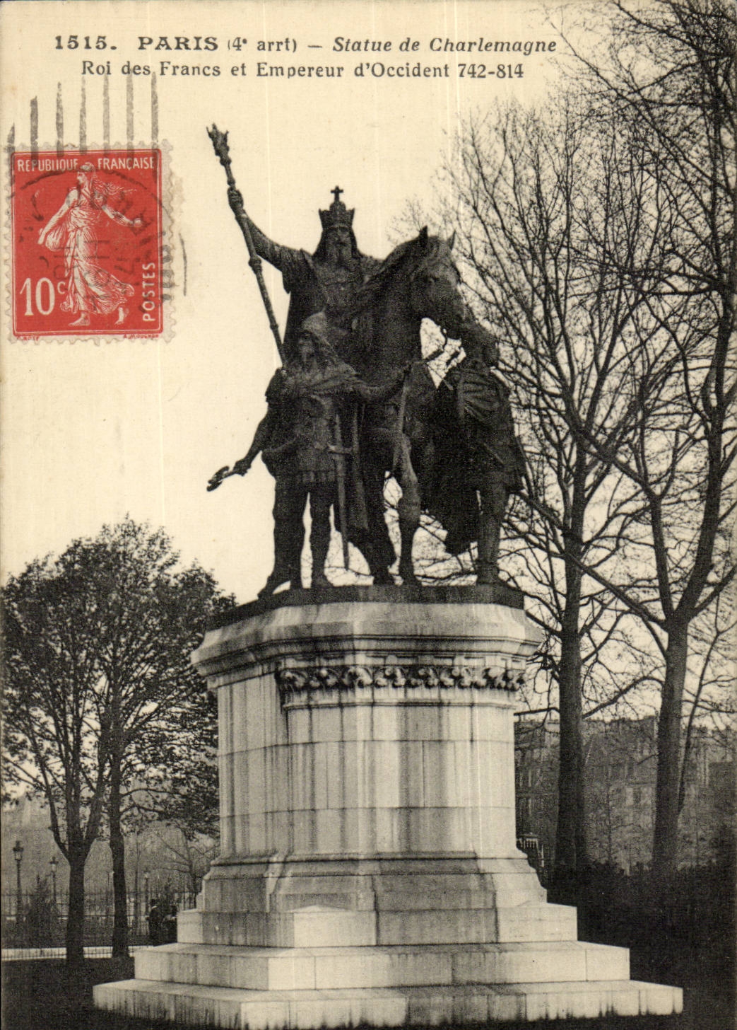 Paris CPA Statue de Charlemagne Roi des Francs et empereur d'occident 742-814