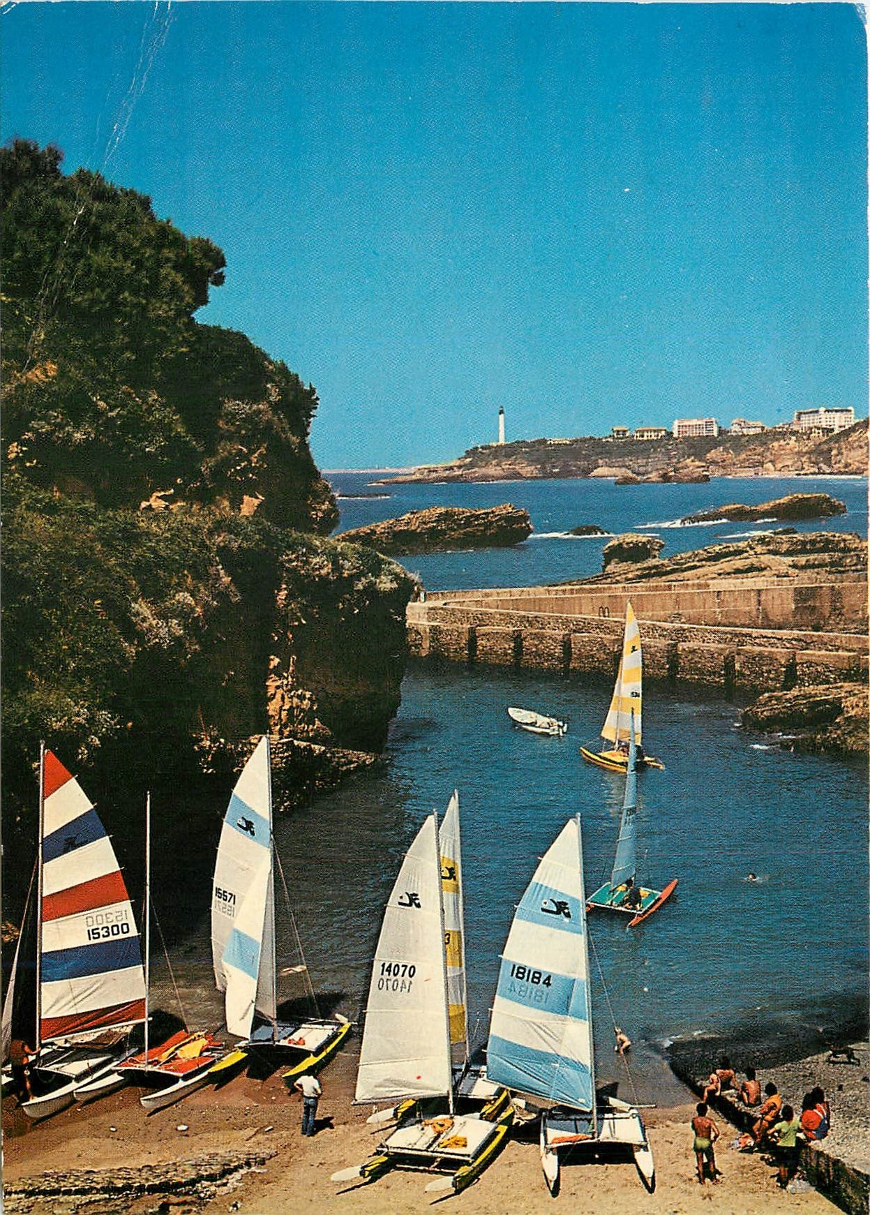 CPM Biarritz (Pyr Atl) Le Port et le Phare Bateaux Catamaran