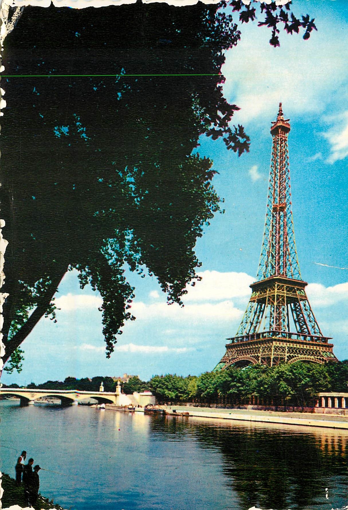 CPM Paris La Tour Eiffel