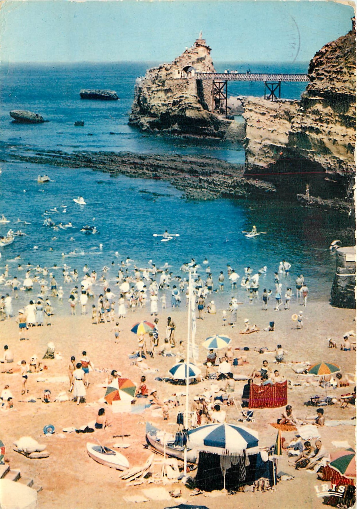 CPM Biarritz Le Port Vieux et la Rocher de la Vierge