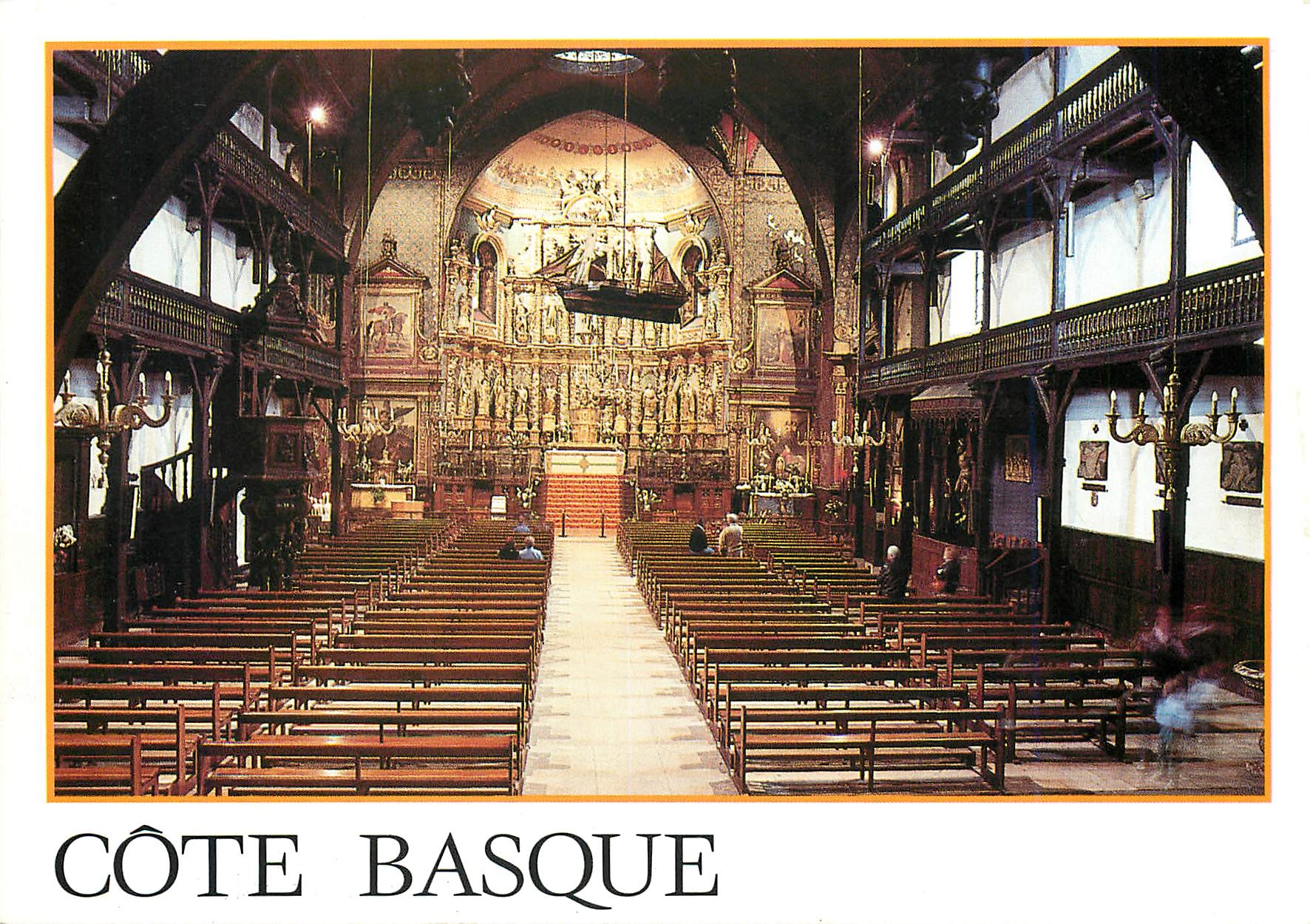 CPM Cote Basque L'eglise de Saint Jean de Luz