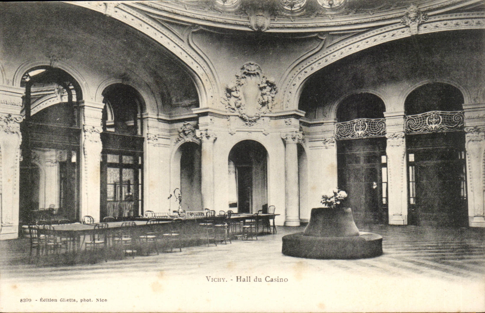 Vichy- Hall du Casino-CPA