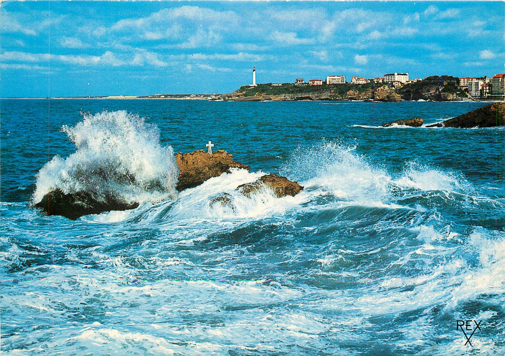CPM Biarritz PA Cette croix sur le rocher