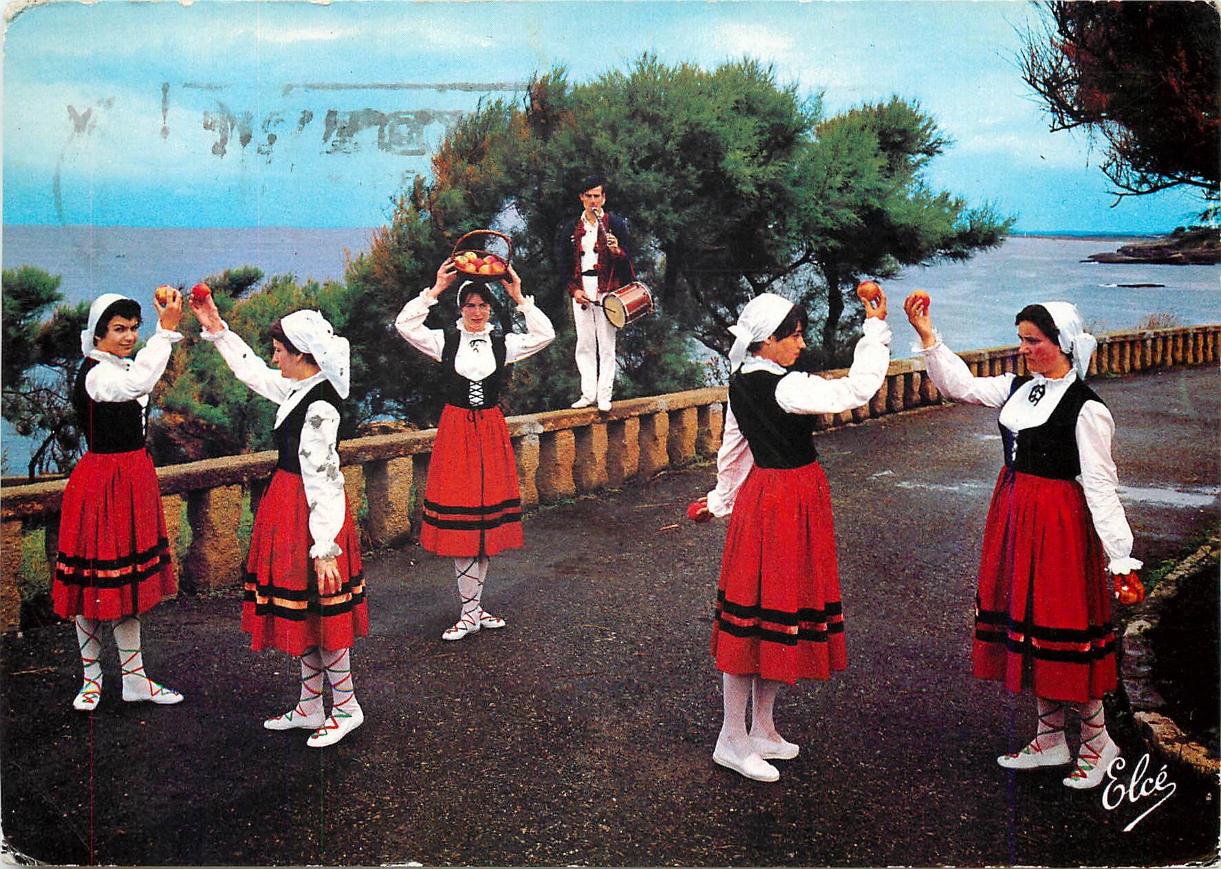 CPM Groupe d'Art Populaire Basque Biharri Biarritz Saga Dantza Folklore
