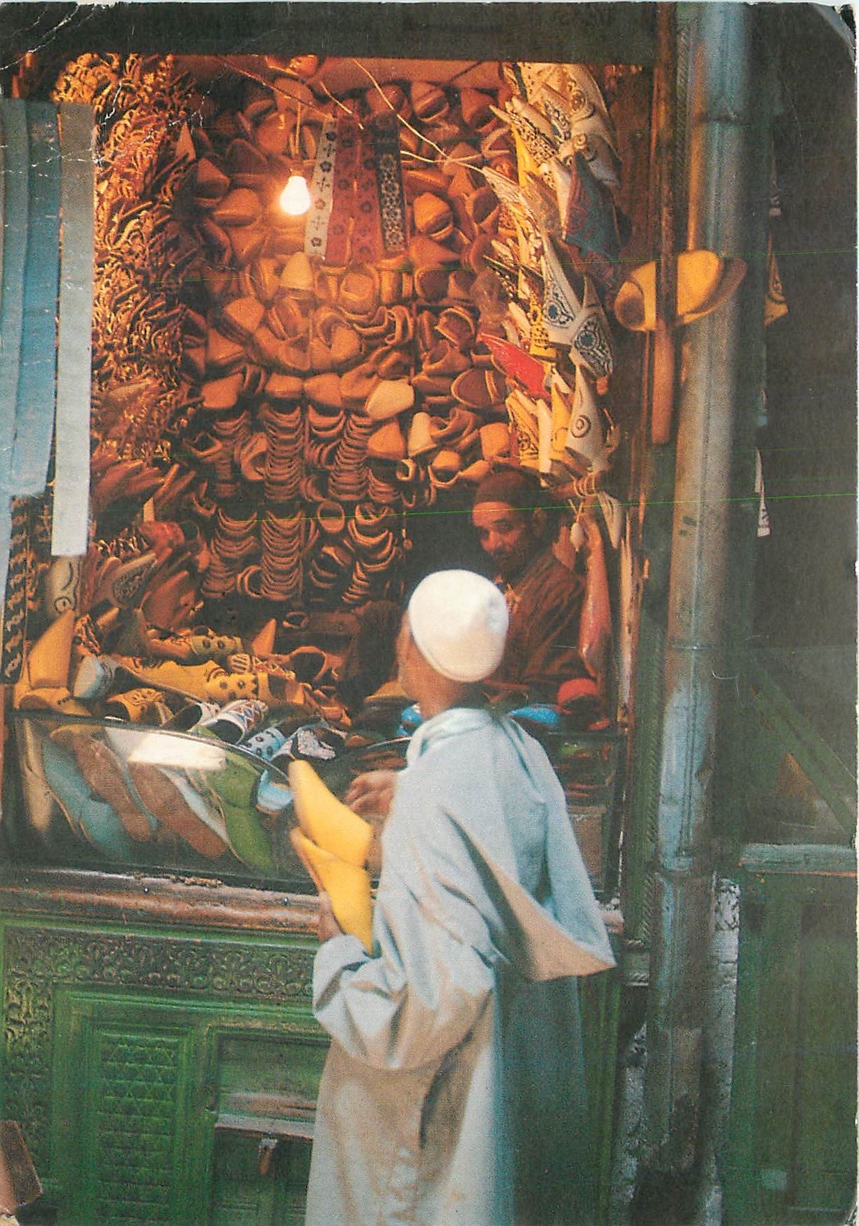 CPM Maroc Infini Le marchand de babouches