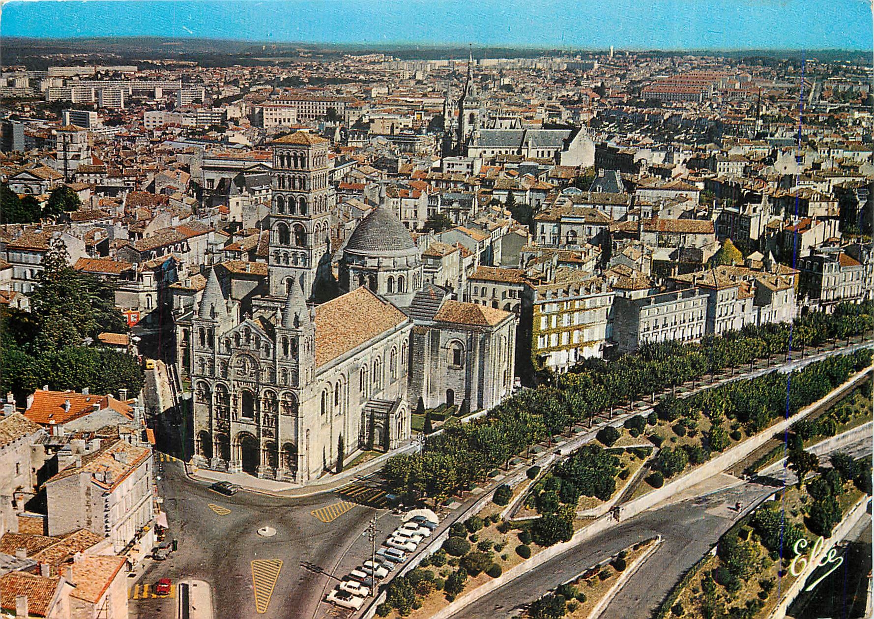 CPM Angouleme (Charente) Vue generale sur Angoueleme