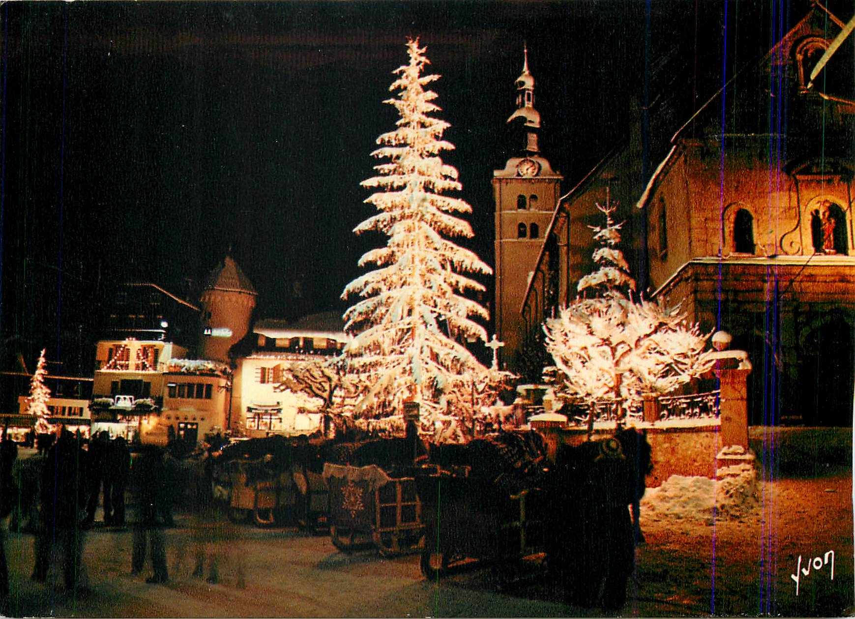 CPM Les Alpes Megeve Haute Savoie La Place de l'Eglise de Nuit en Hiver