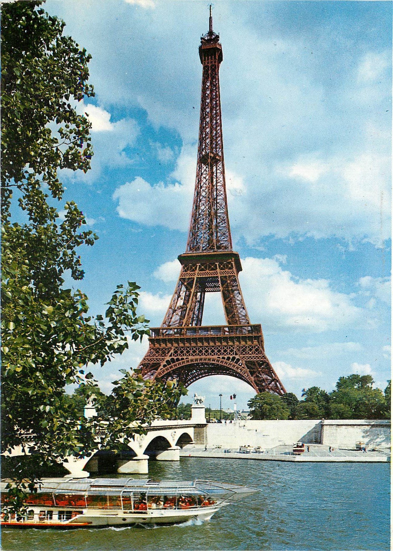 CPM Paris La Tour Eiffel et le Pont d'Iena 