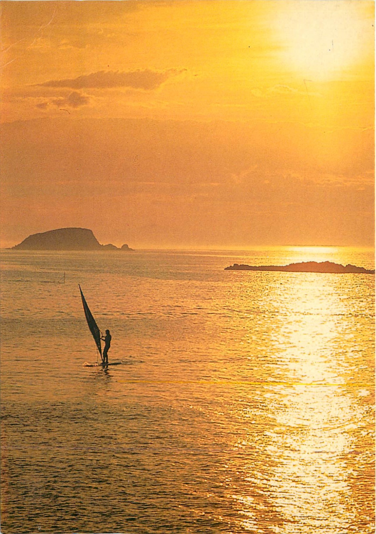 CPM Coucher de soleil Planche a voile