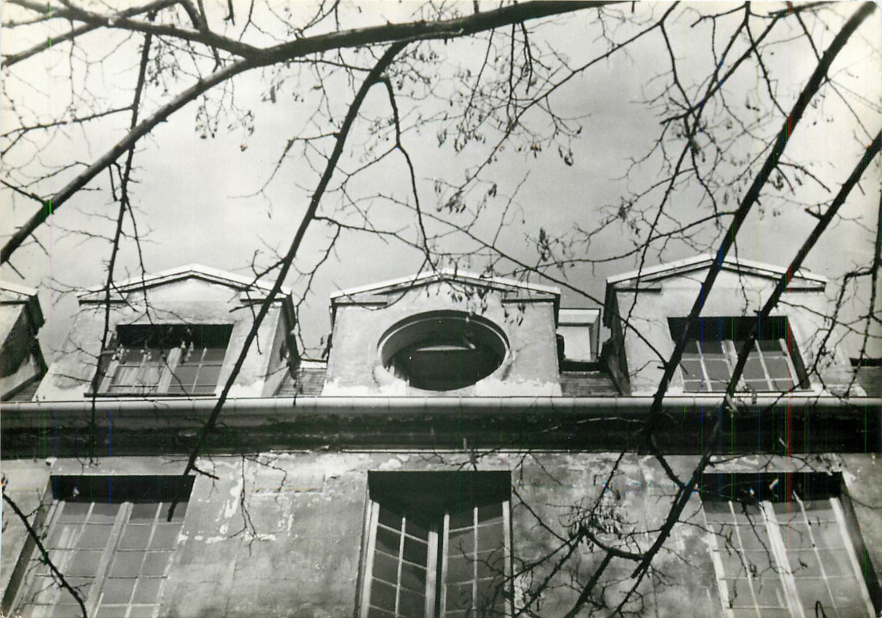 CPM Maison SAinte Genevieve Ancien College des Ecossais Facade sur Cour Details des Lucarnes