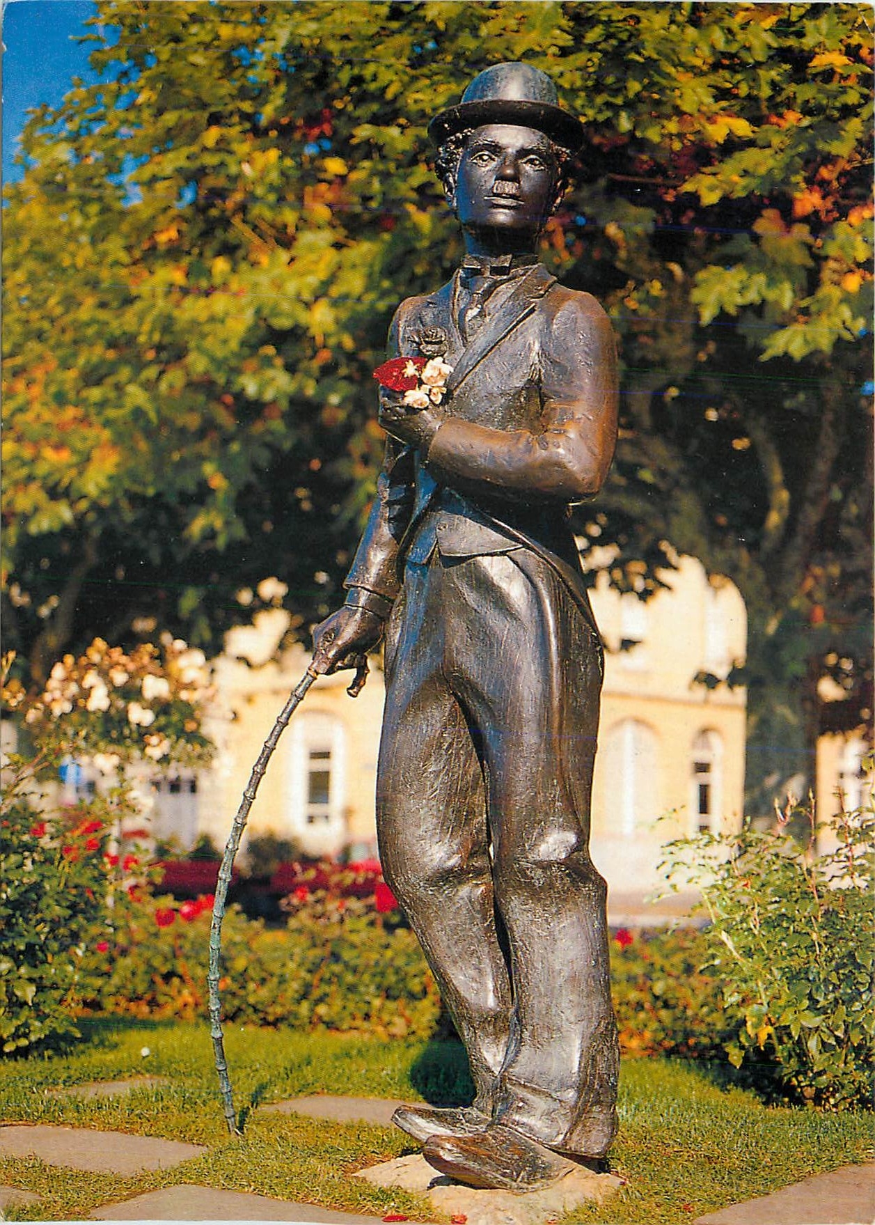 CPM Suisse Vevey la statue de Charlie Chapun 