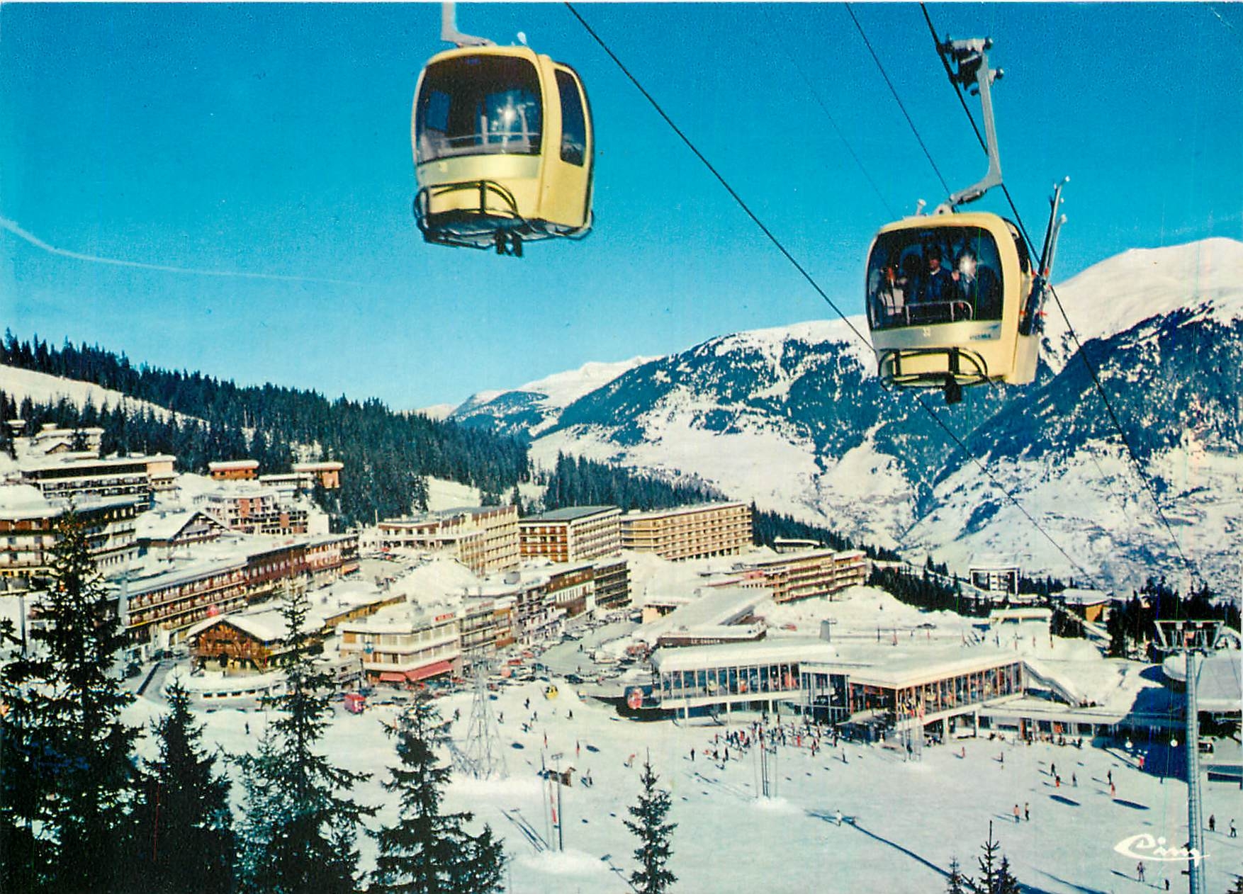 CPM Courchevel (Savoie) Vue sur le centre de la station