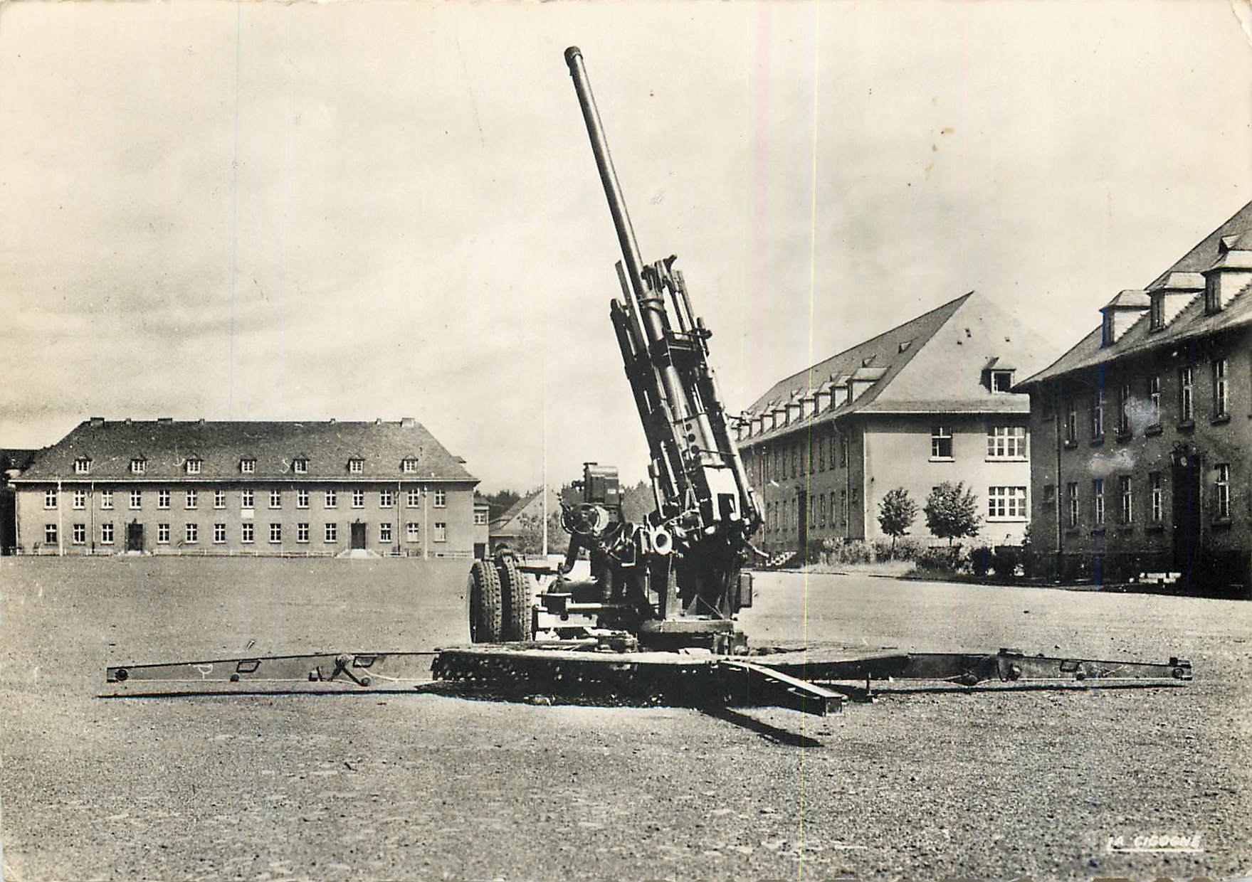 CPM Idar Obestein Militaria Canon 