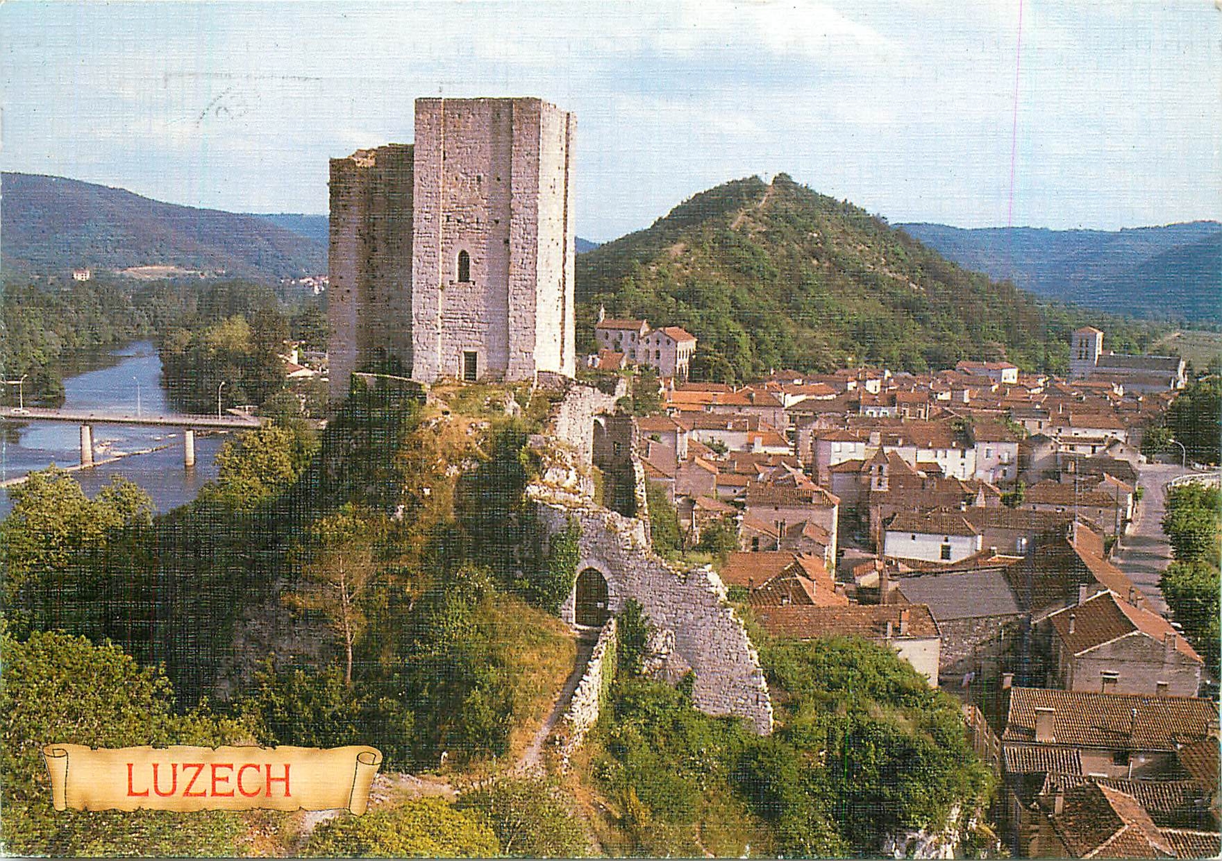 CPM Le Lot Terre des Merveilles Luzerch alt 104 m la ville au bords du Lot dominee par un Donjondu X