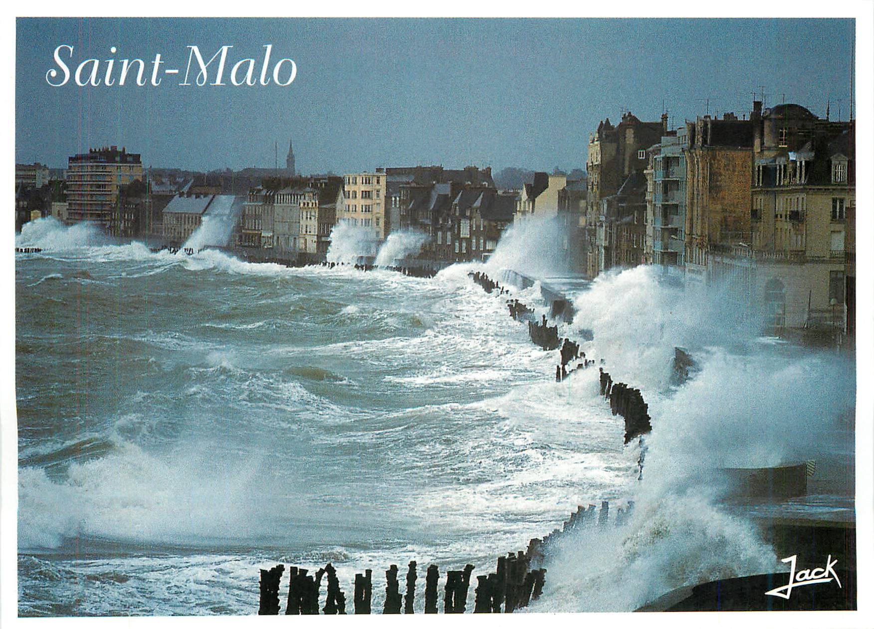 CPM La Cote D'Emeraude Saint Malo Cite Corsaire (I et V) Tempete d'equinoxe sur le sillon