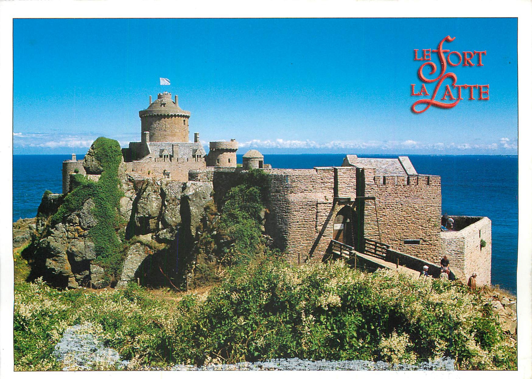 CPM Fort la Latte (Cote D'Armor) Une vigie surgle des eaux