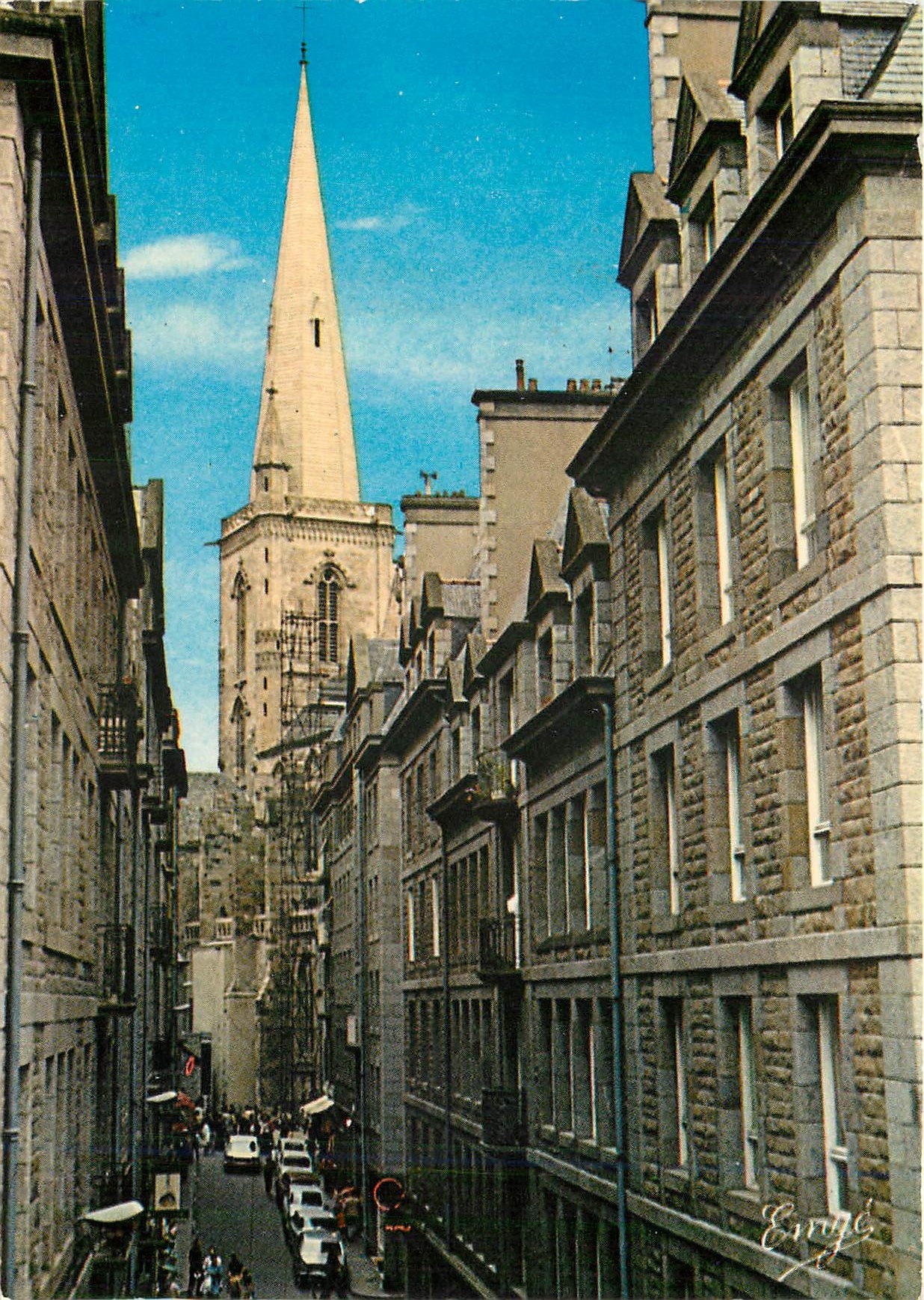 CPM Saint Malo (I et V) Intra Muros La Grand Rue