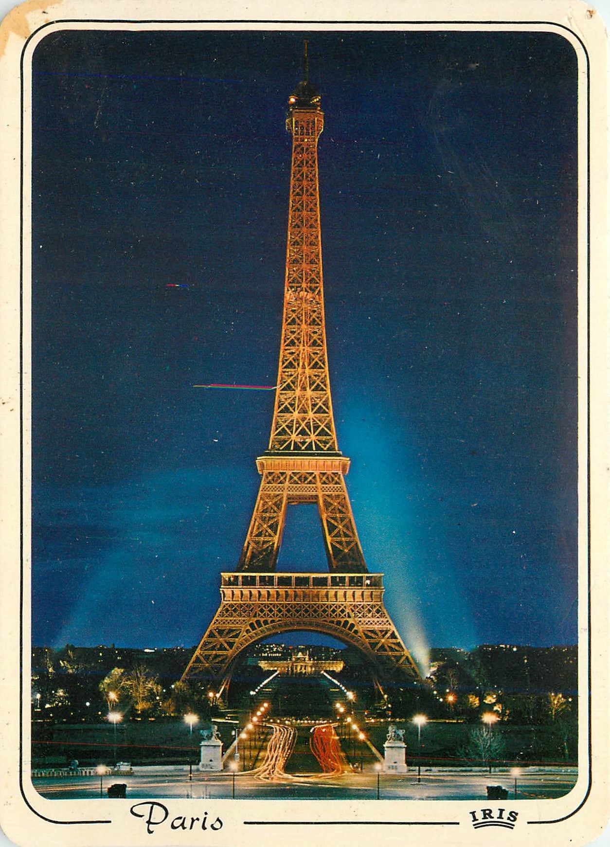CPM Paris La Tour Eiffel illuminee 