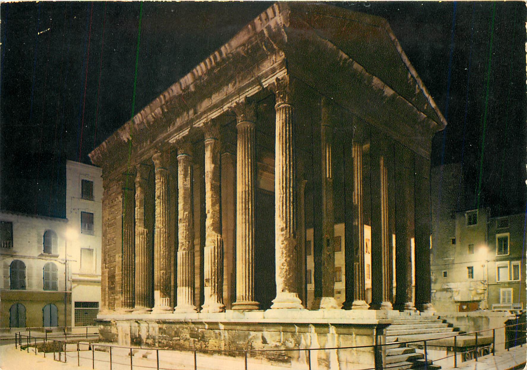 CPM Vienne Le temple d'Auguste et de Livie dedie a Apollon