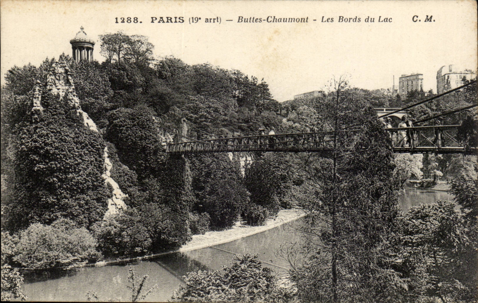 Paris CPA Chaumont Hillocks edges of the lake