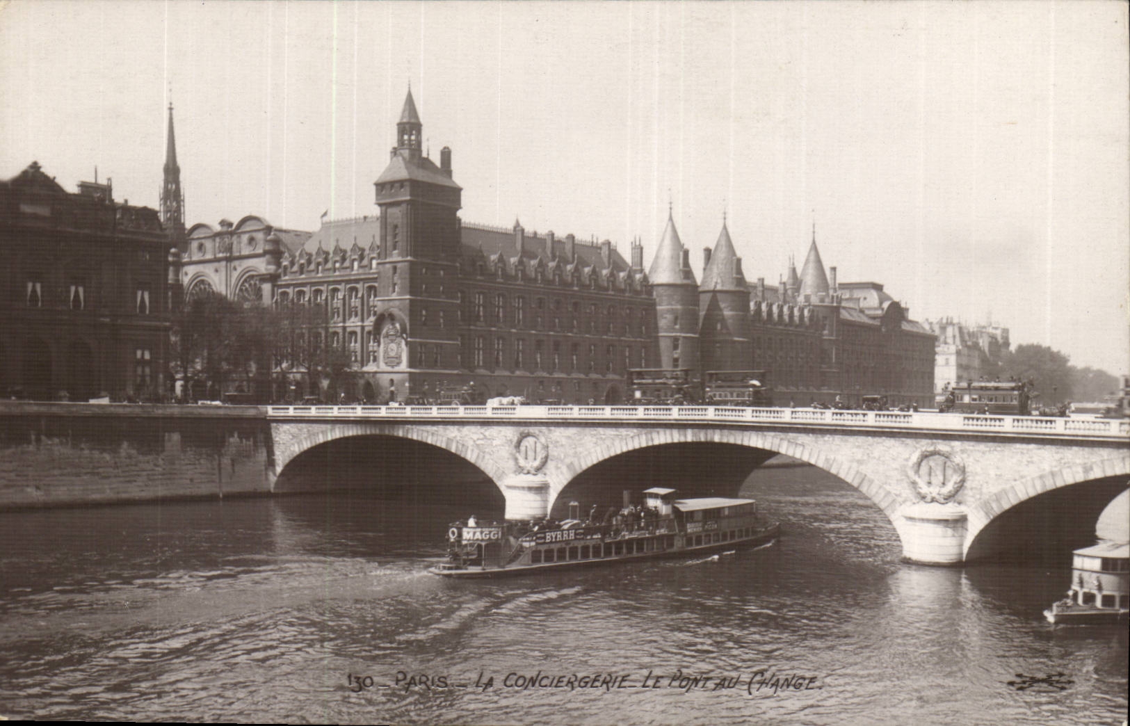 Paris CPA Caretaker's lodge the bridge with the exchange