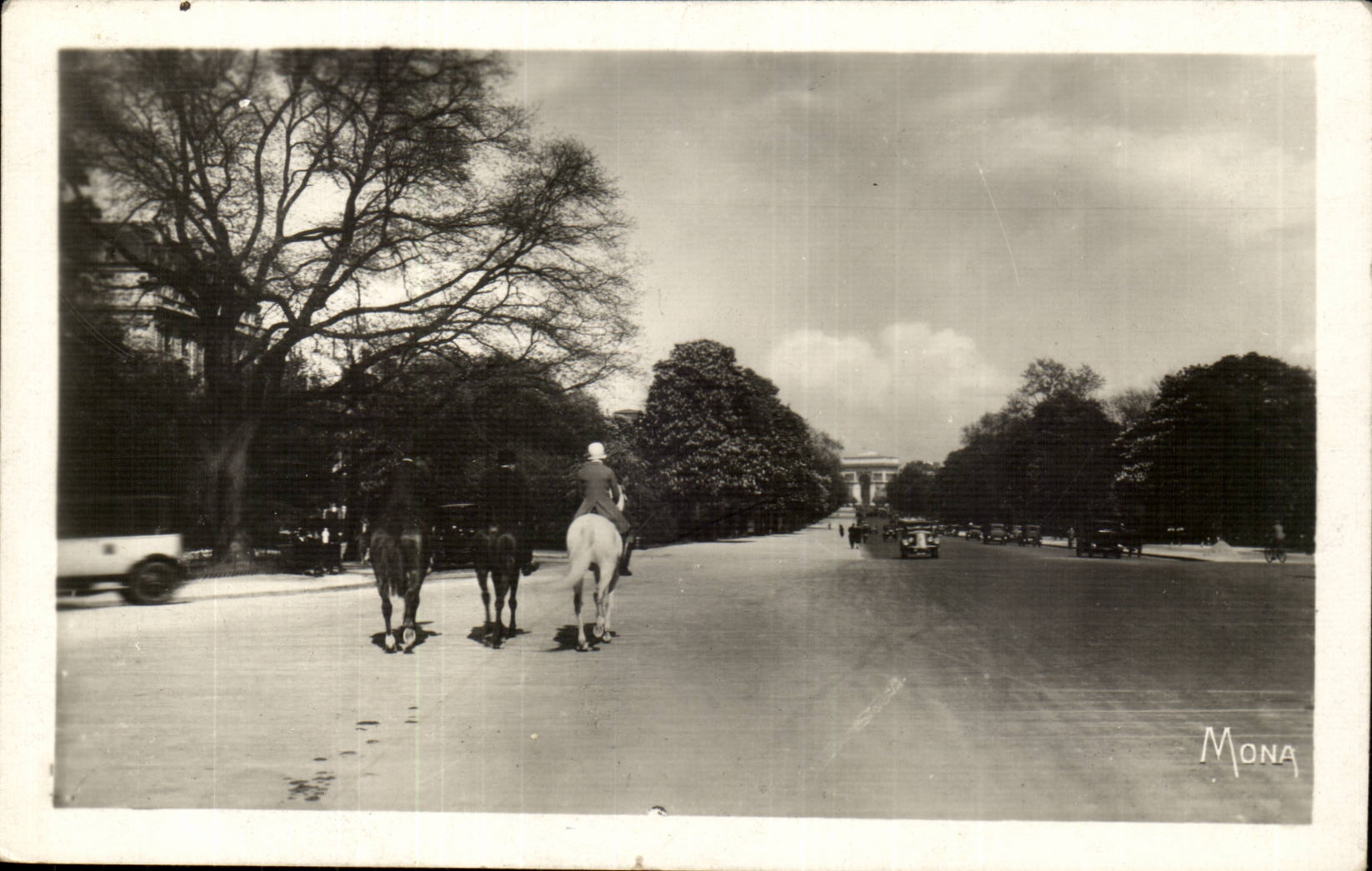 Paris CPA das vom Holz von Boulogne Arc de Triomphe auftrat