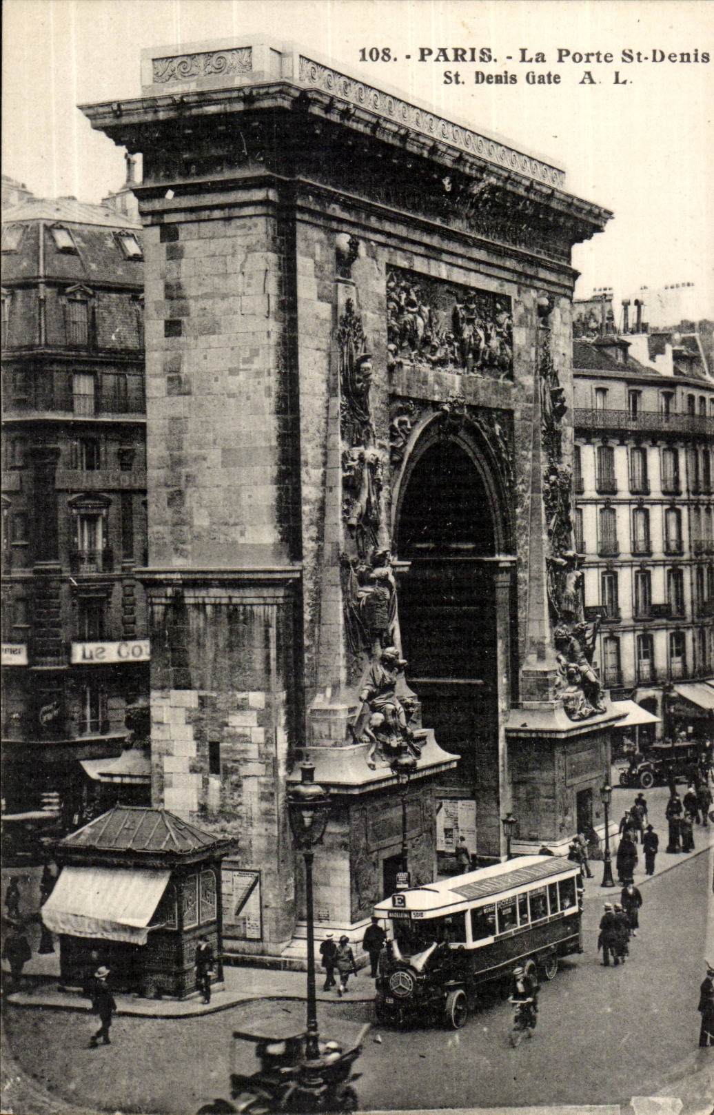 Paris CPA the door Saint Denis