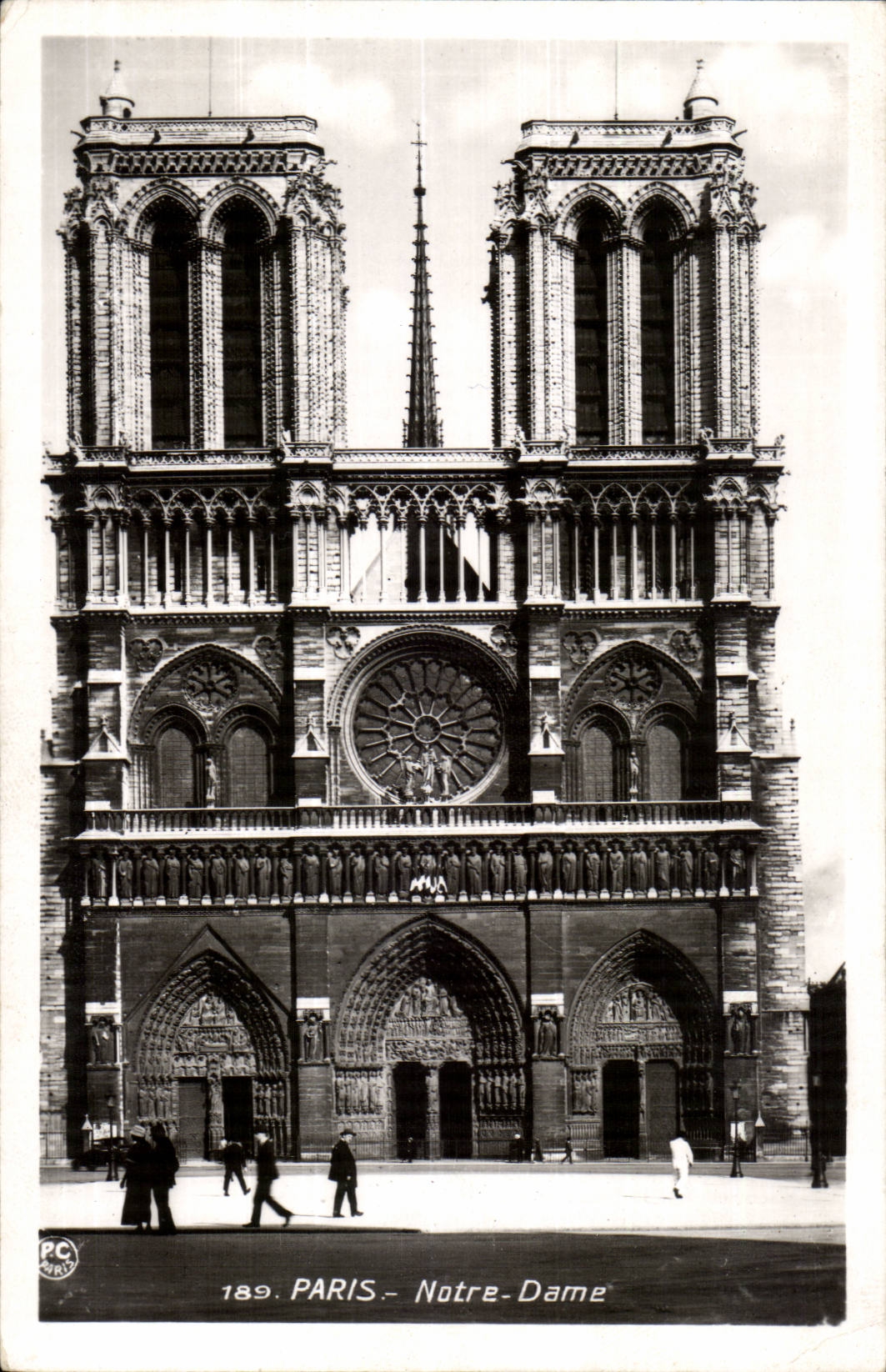 Paris CPA Notre DAme
