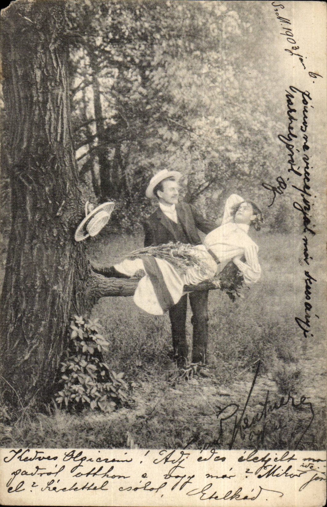 Fantaisie - Playful couple in love (carte hongroise Hungary Hongrie) - CPA 