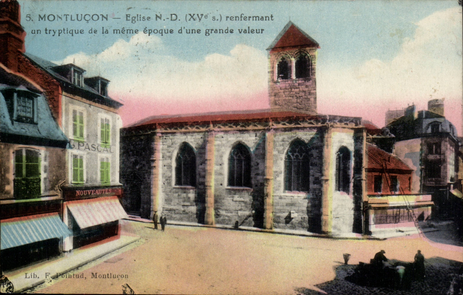 Montlucon CPA Eglise Nd renfermant le tryptique