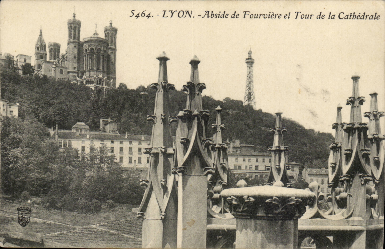Lyon - Abside de Fourviere et Tour -- CPA - 