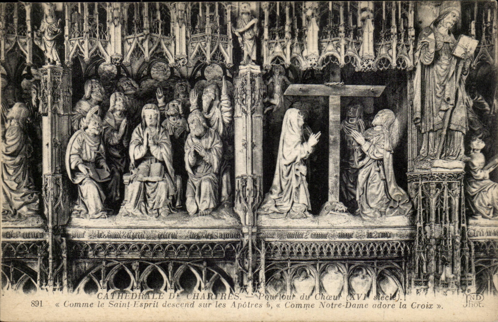 Chartres - Circumference of the Chorus - As Saint the Spirit goes down on Apostles CPA -