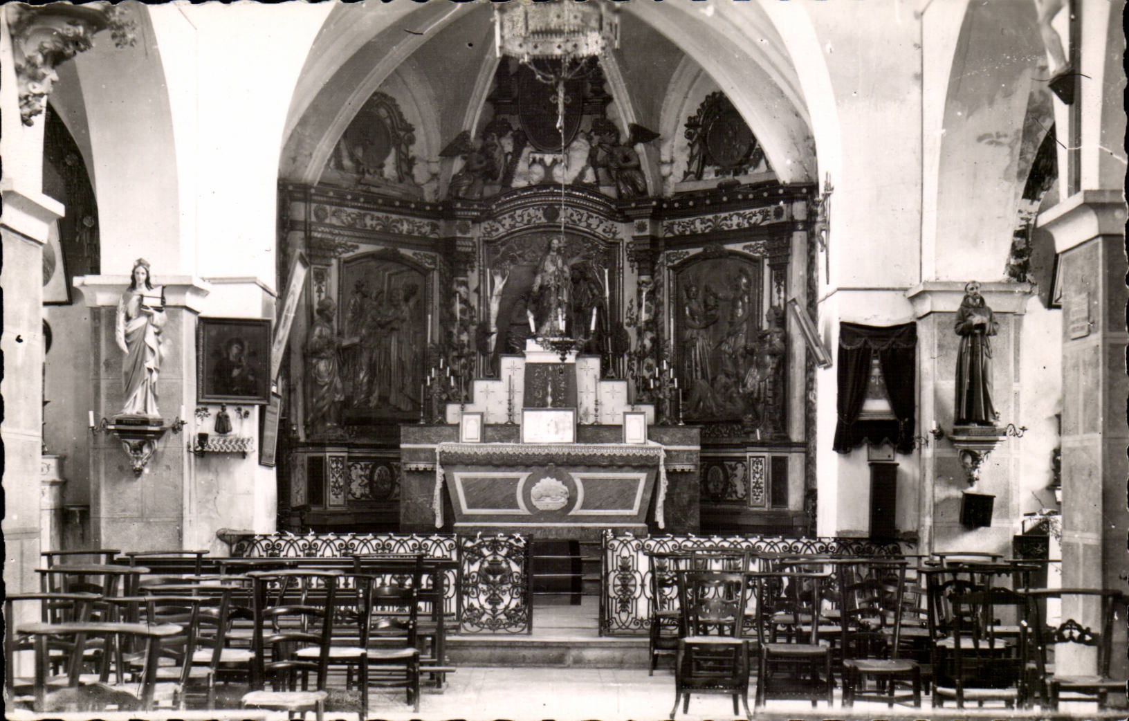 Bartres - Interior of Church CPA -