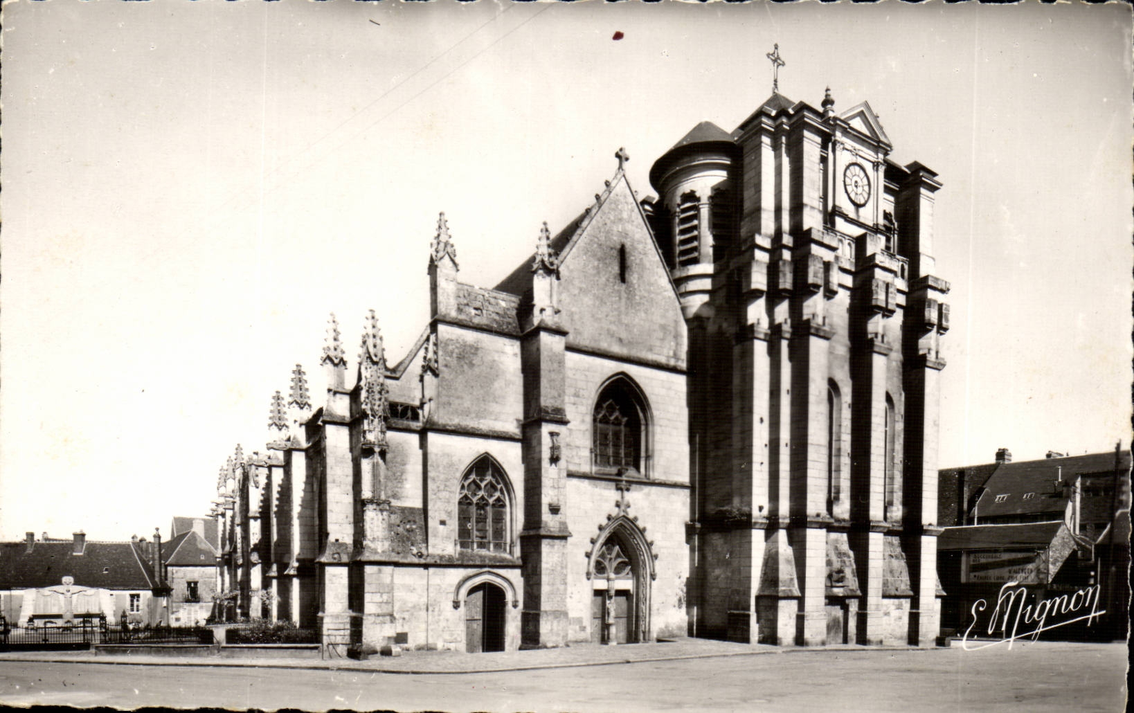 Mortagne with pole CPA the eglies Notre Dame