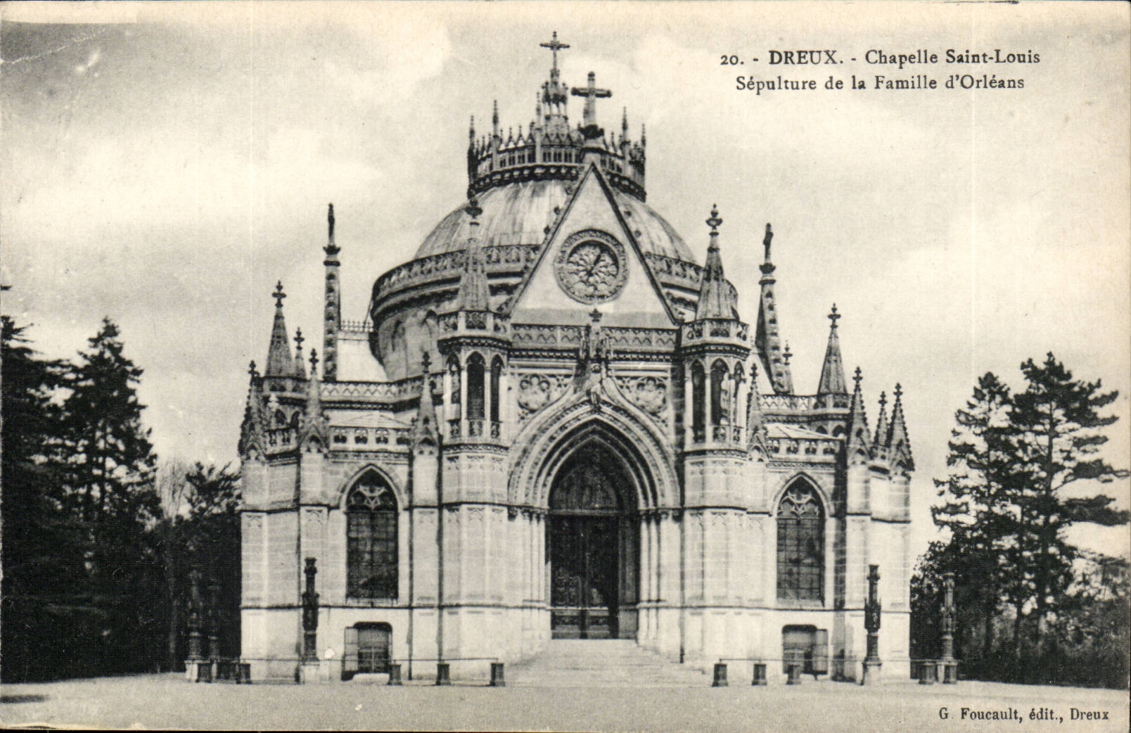 Dreux CPA Vault Saint Louis Burial of the family of Orleans