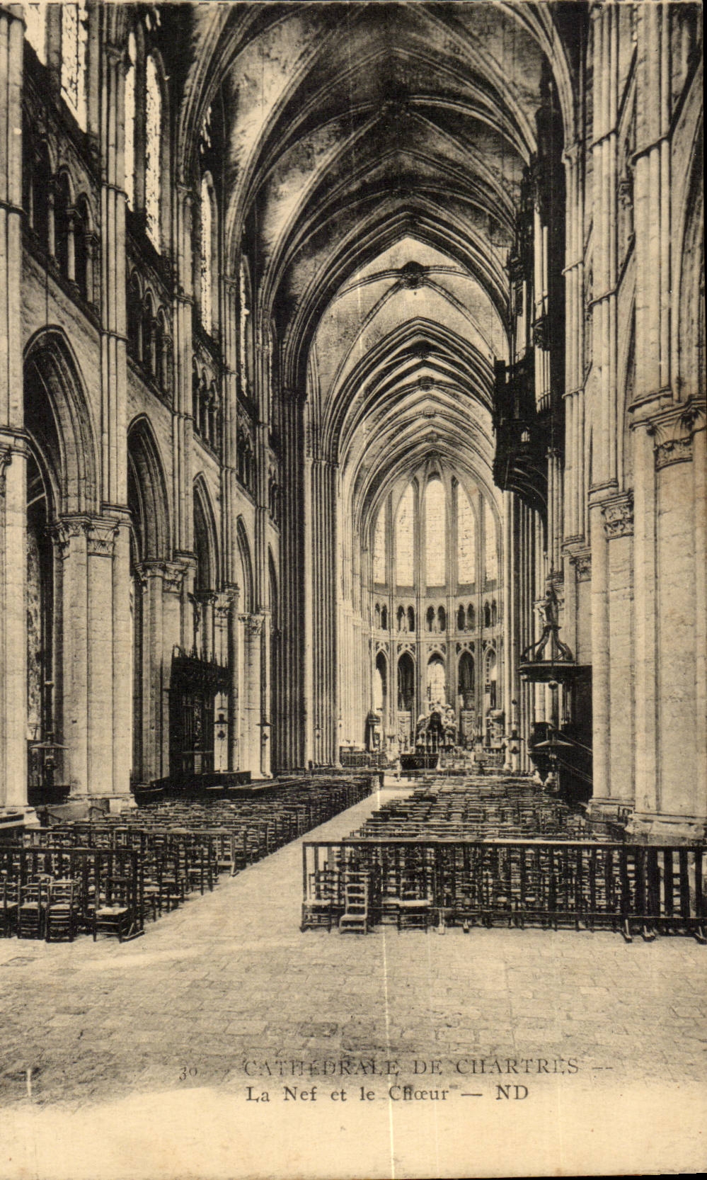 Chartres CPA the nave and chorus