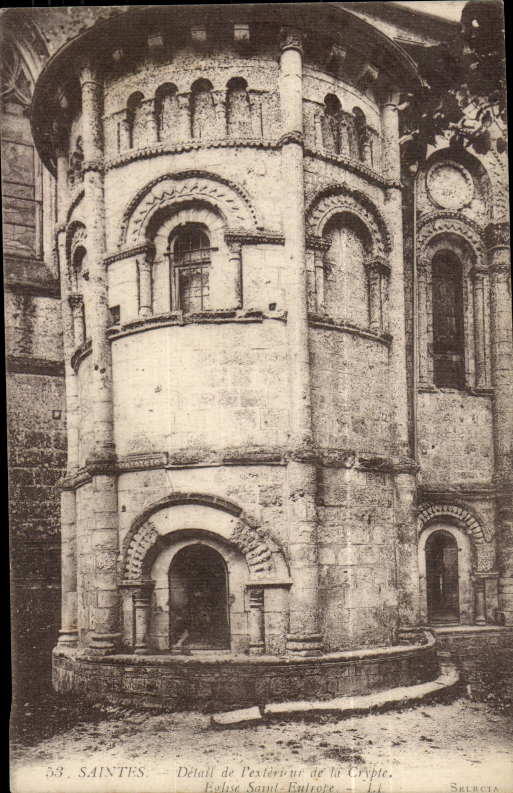 Saintes CPA Detail of the outside of the crypt Egluse Saint Eutrope