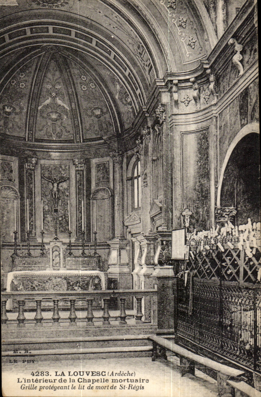 Louvesc CPA the interior of the funeral vault Roasts protecting the bed from dead of St Governed