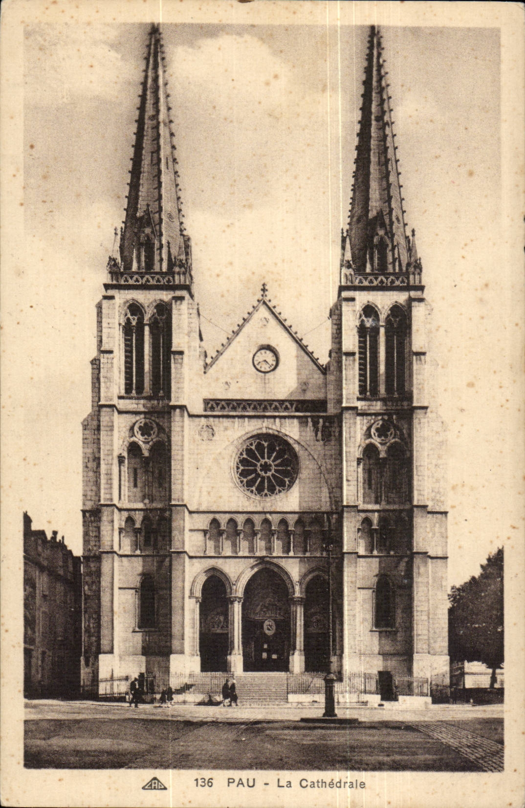Pau CPA the cathedral