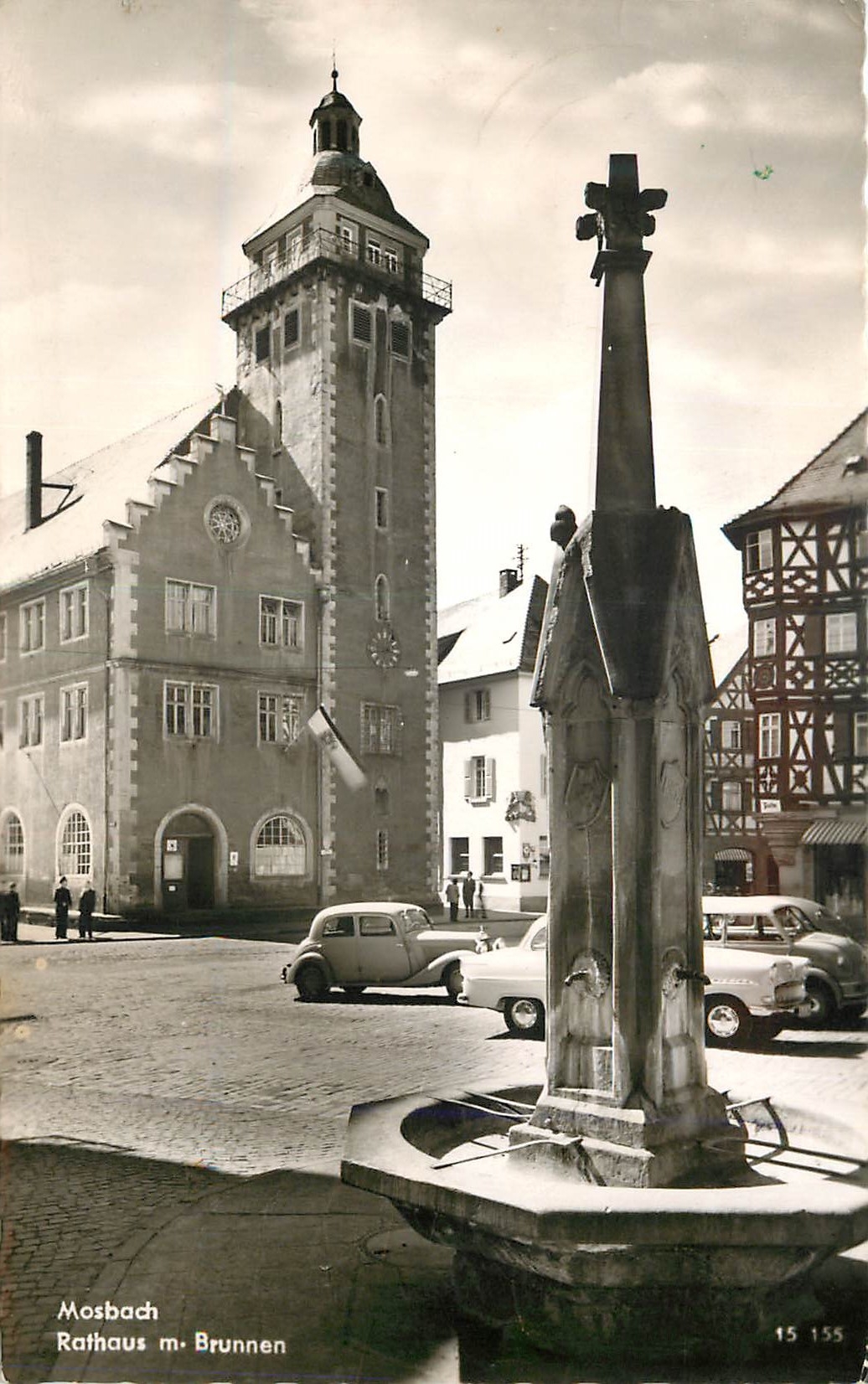 CPM Mosbach Rathaus m Brunnen 