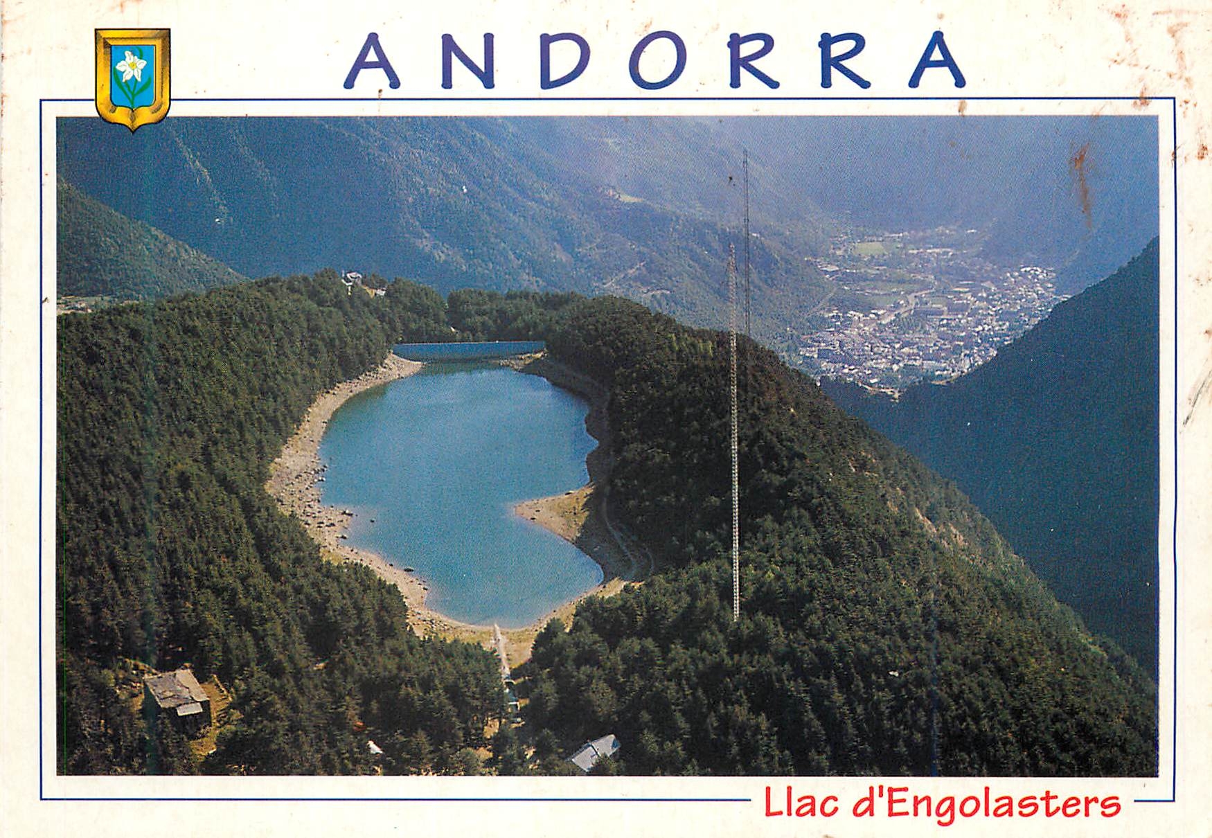 CPM Principat d Andorra Vue aerienne au fond Les Escaldes et Andorra la Vella