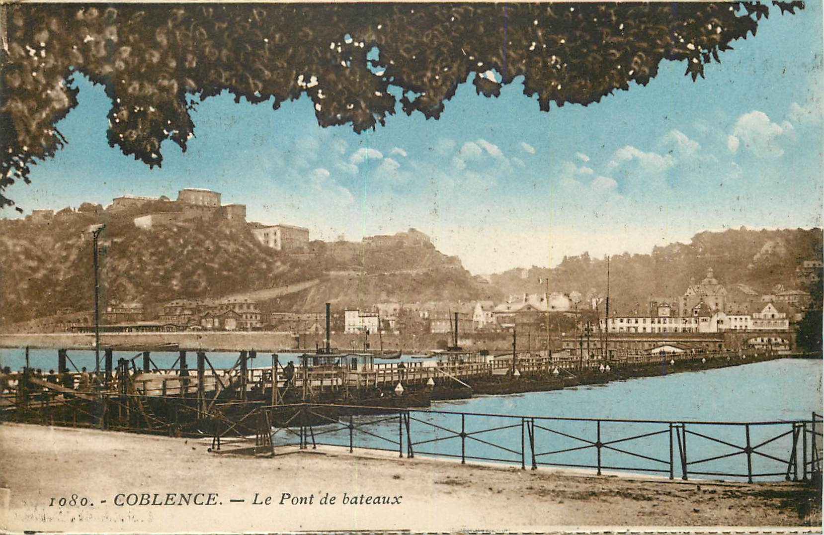 CPA Coblence Le Pont de bateaux 