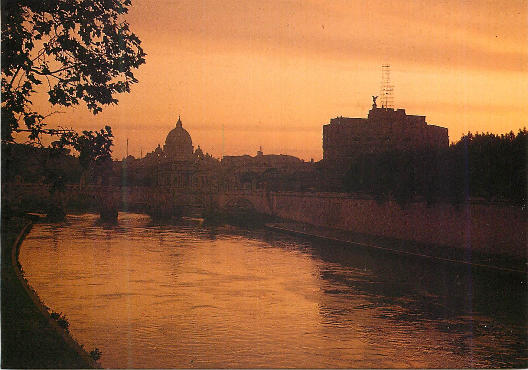 CPM Roma pont et chateau saint ange