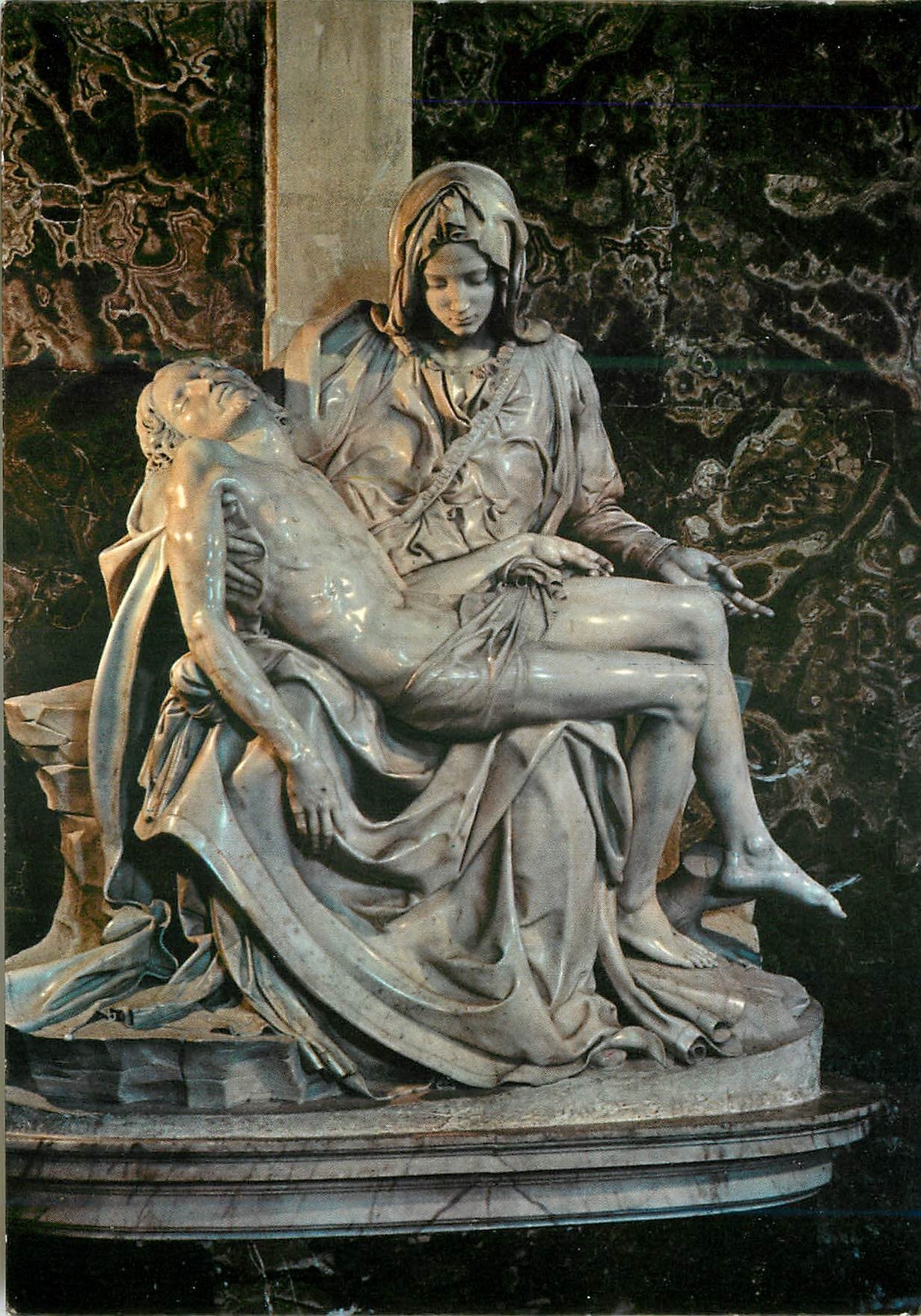 CPM Roma basilique de s pierre la piela de michelange