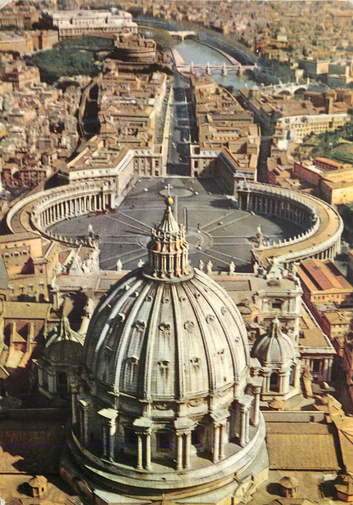 CPM Roma De l'avion Coupole de S Pietro