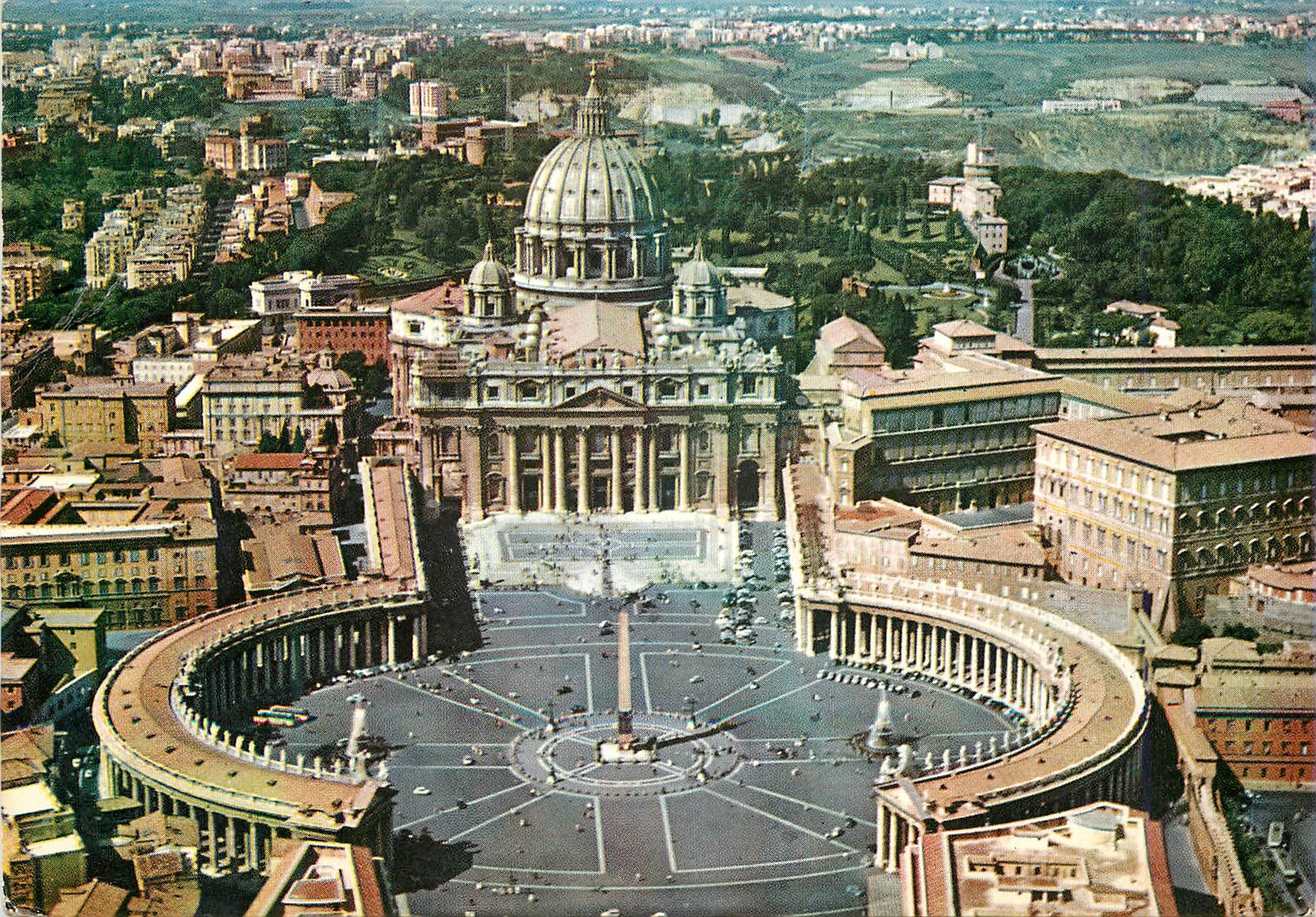 CPM Roma Place St Pierre