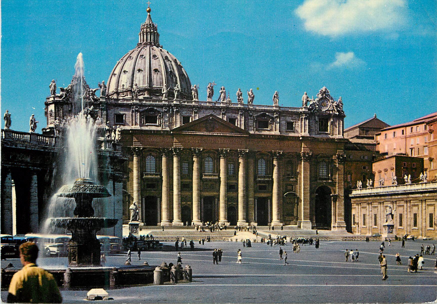 CPM Roma Place Saint Pierre