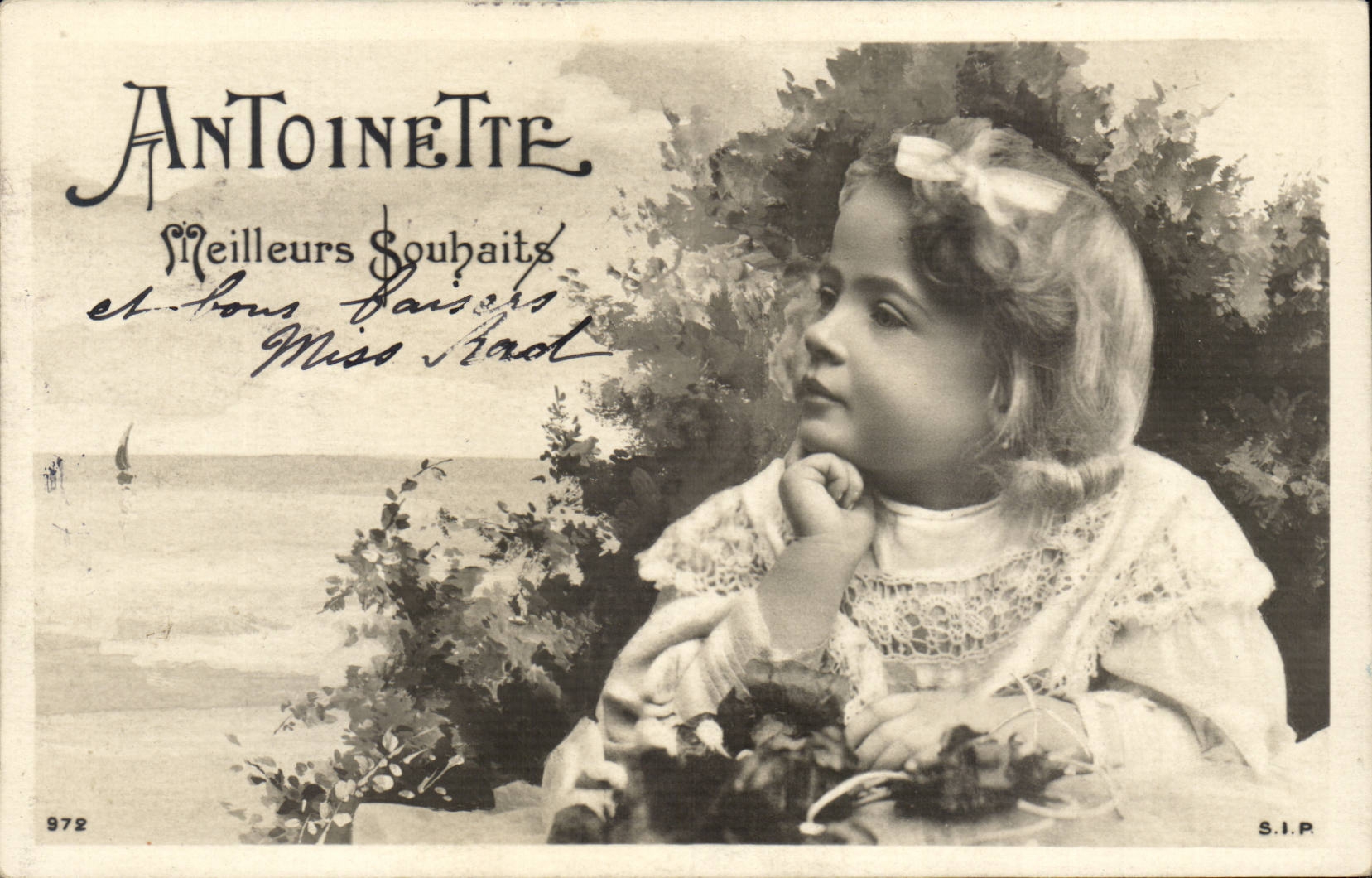 CPA Enfant Antoinette Meilleurs souhaits