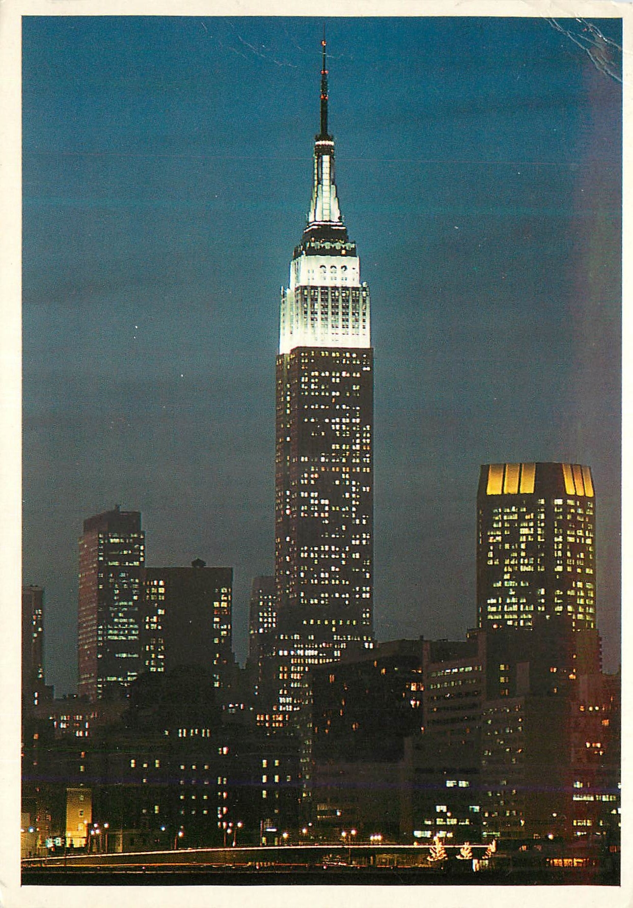 CPM New York Sky The Empire State Building lighing up the New York City